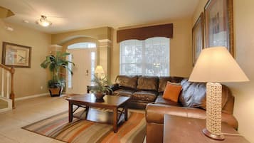 Apartment, Multiple Beds (2540 Windsor Hills) | Living room | TV, DVD player