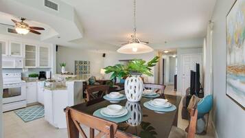 House, Multiple Beds (437 Little Harbor) | Private kitchen | Fridge, microwave, stovetop, dishwasher