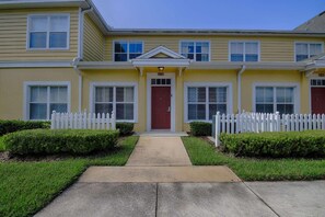 House, Multiple Beds (4562 Seven Dwarfs) | Property entrance - 4562 Seven Dwarfs (Kissimmee)