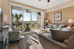 Apartment, Multiple Beds (565 Little Harbor) | Living room