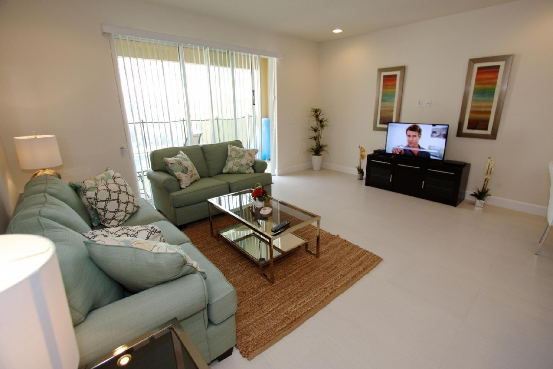 Apartment, Multiple Beds (1521 Dream) | Living room | Flat-screen TV, DVD player