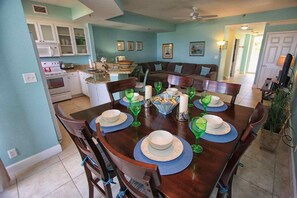 Apartment, Multiple Beds (425 Little Harbor) | Dining