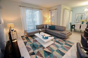 House, Multiple Beds (9075 Champions Gate) | Living room | Flat-screen TV, DVD player - 9075 Champions Gate (Davenport)