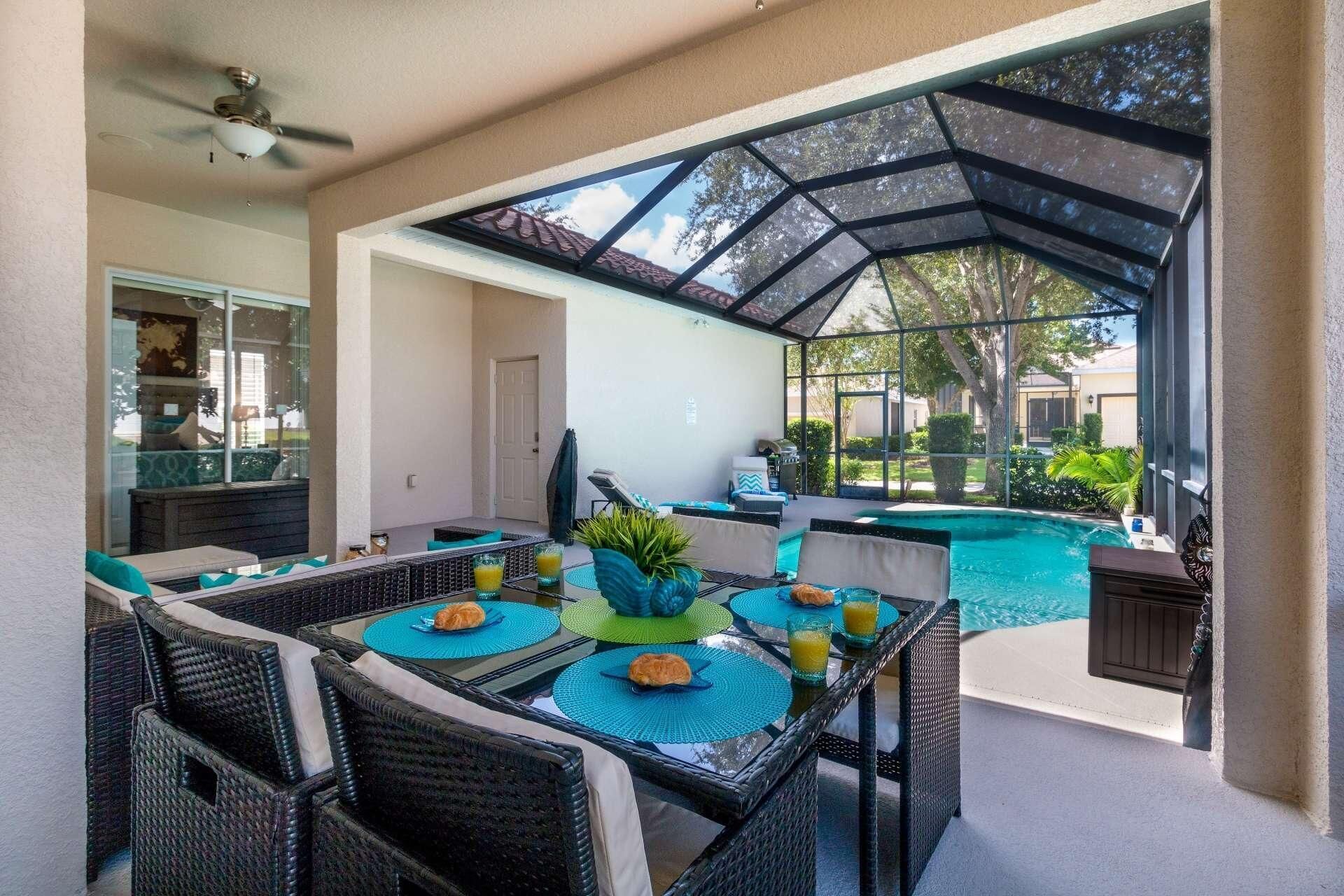 House, Multiple Beds (7420 Reunion) | Balcony