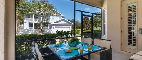 House, Multiple Beds (7420 Reunion) | Balcony