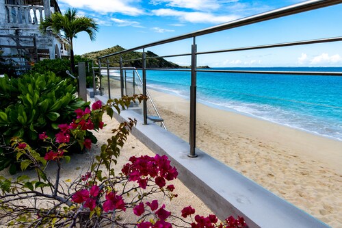 Apartment on the beach