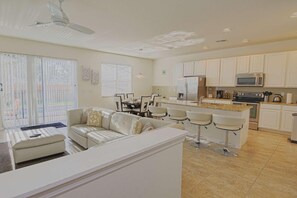 Apartment, Multiple Beds (800 Bella Vida) | Living room | Flat-screen TV, DVD player - 800 Bella Vida (Kissimmee)