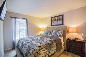Apartment, Multiple Beds (5135 Compass Bay)