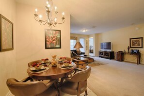 公寓, 多張床 (Vista Cay 4816) | 私人廚房 | 電冰箱、微波爐、爐台、洗碗機