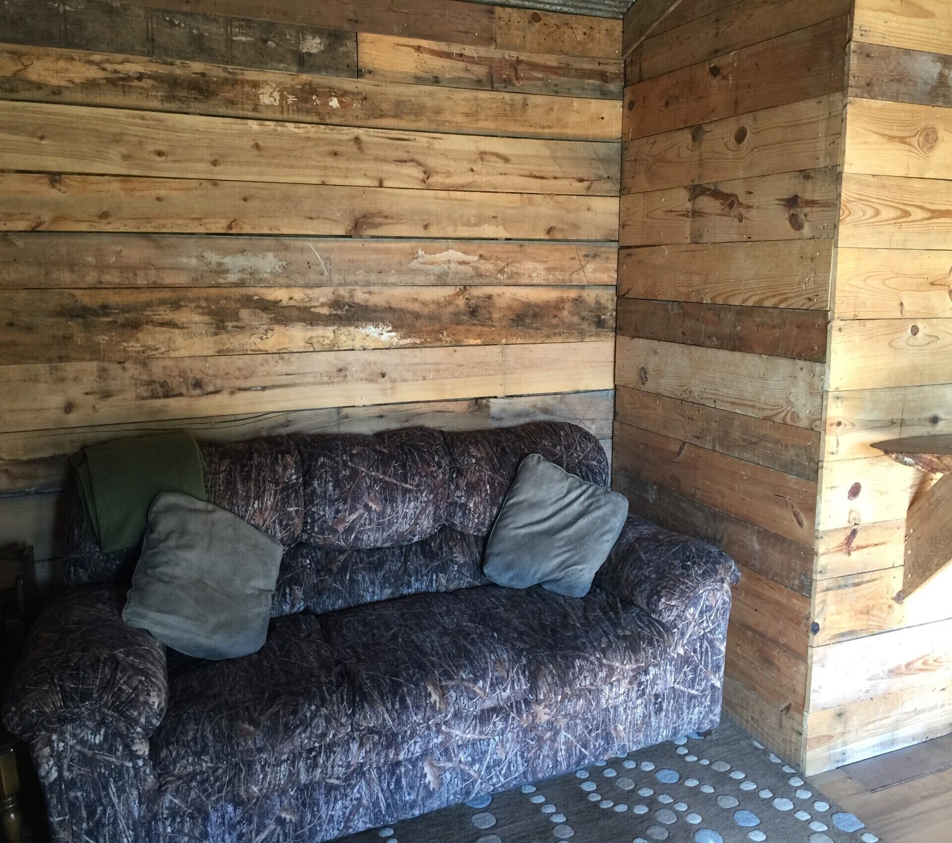 Rustic Cabin overlooking Pickwick Lake