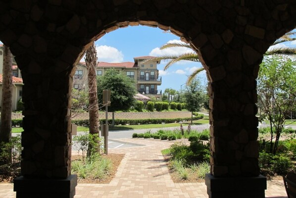 Apartment, Multiple Beds (907 Bella Piazza) | Property grounds - 907 Bella Piazza (Davenport)