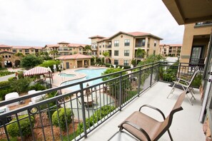 Appartement, plusieurs lits (907 Bella Piazza) | Balcon