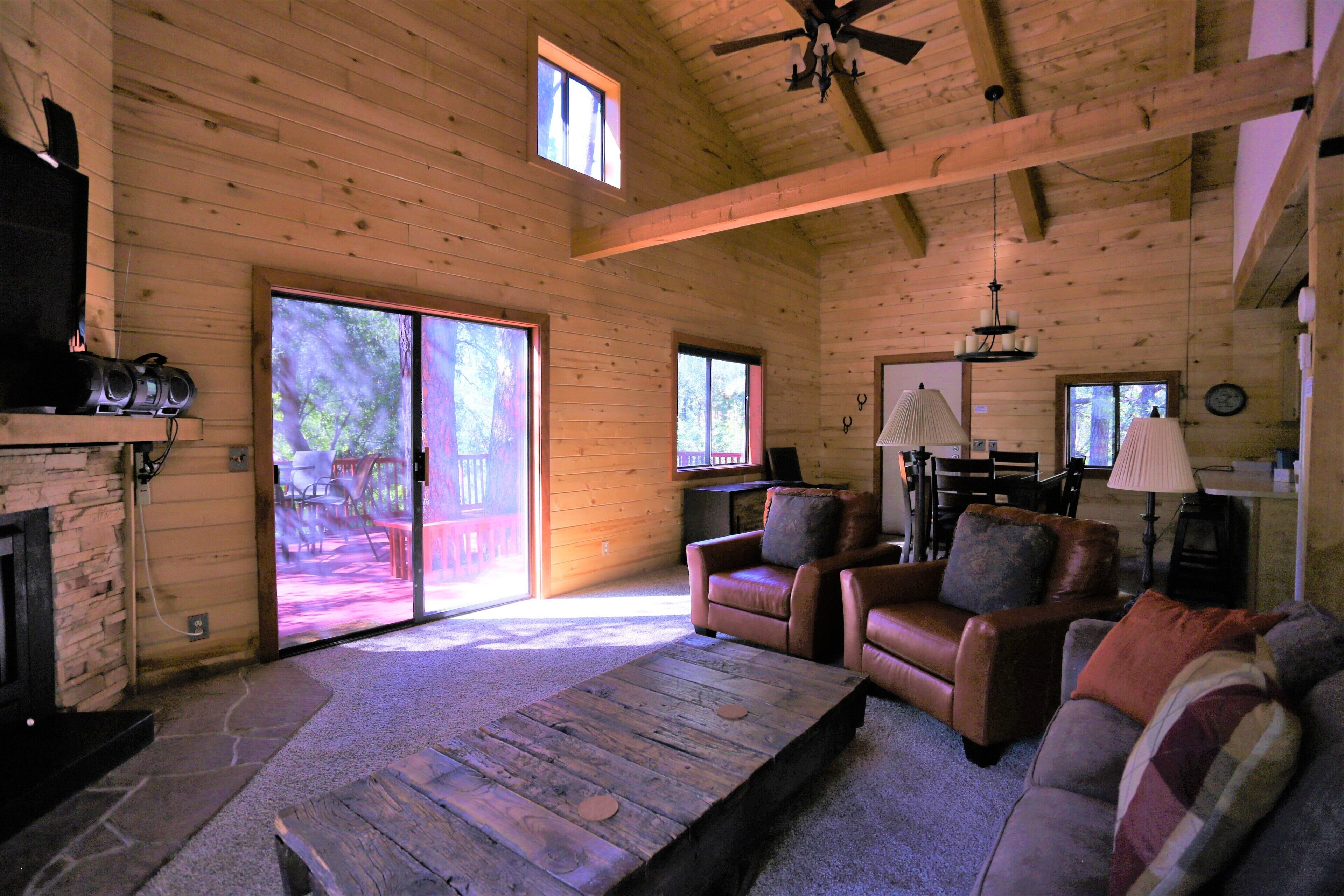 Treehouse Cabin is your Mountain Getaway