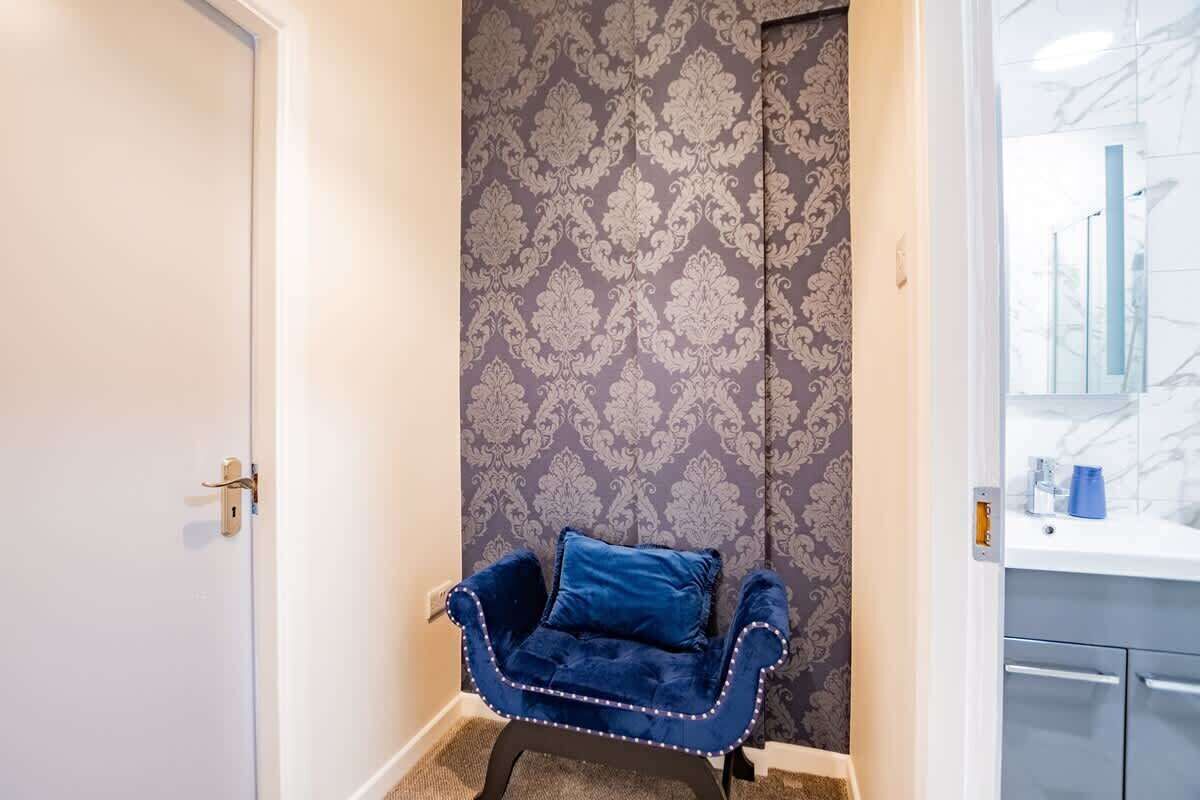 Bathtub, hair dryer, towels, soap