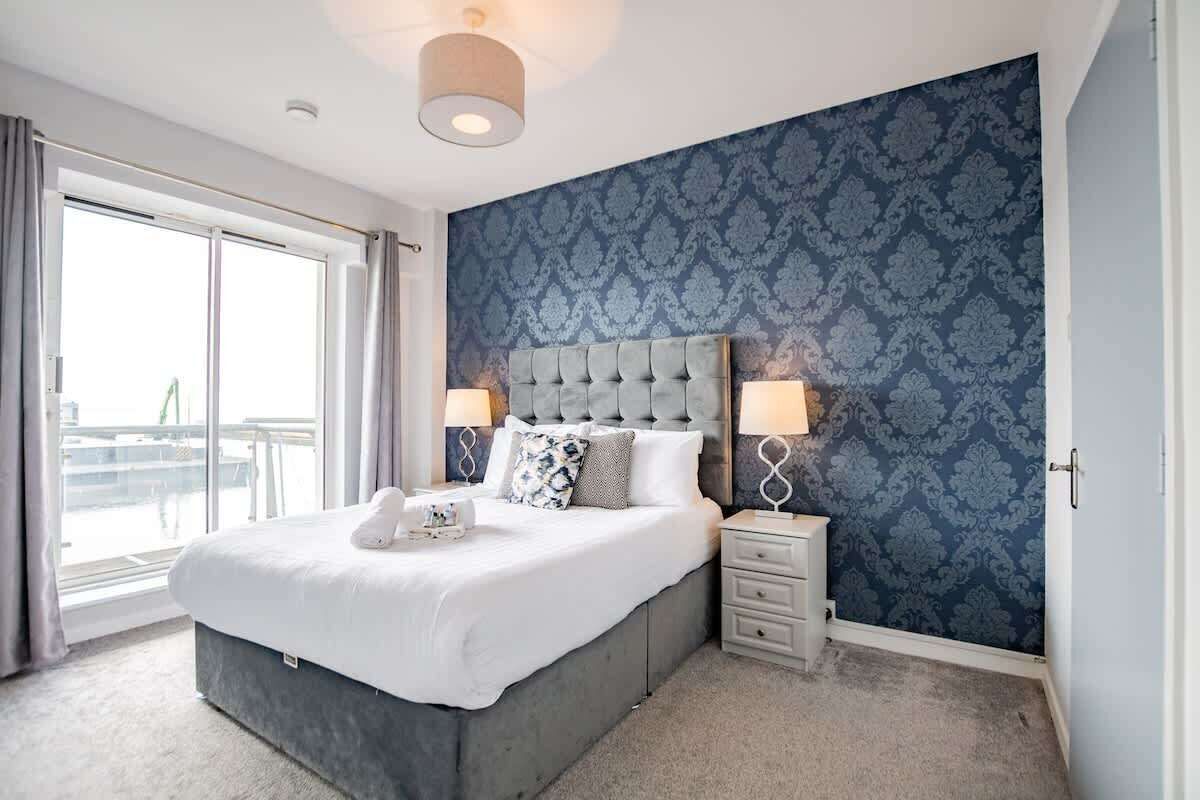 3 bedrooms, iron/ironing board, travel crib, WiFi