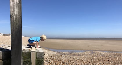 T's Beach House Prachtig uitzicht op zee en directe toegang tot het strand