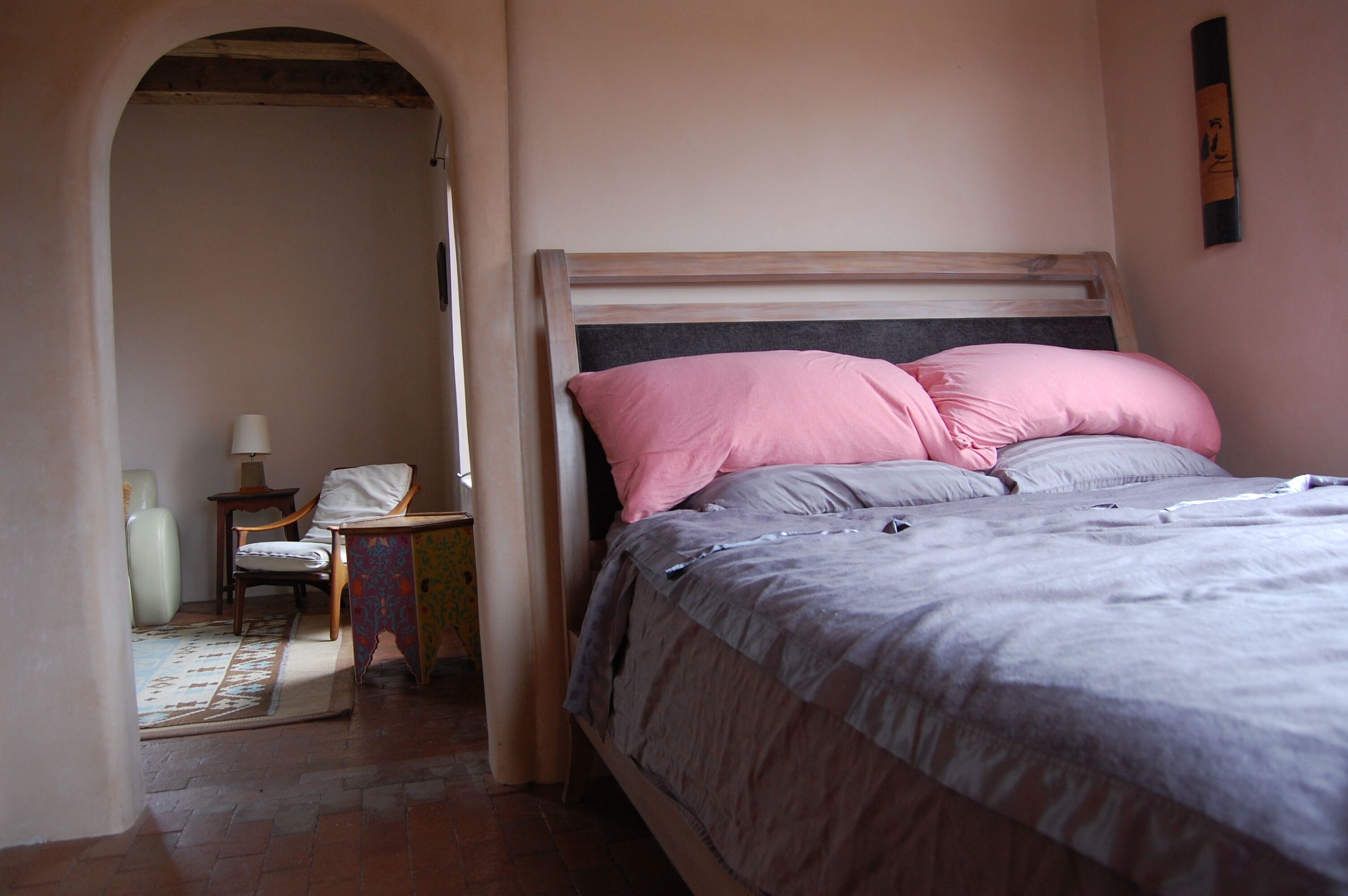 Splendid Sunny Guest Suite, Private Bath, Country Setting. Romantic getaway ! 