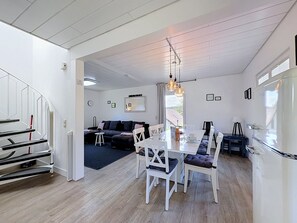 Interior - Dorf 4/Haus 10 by Interhome (Kirchheim)