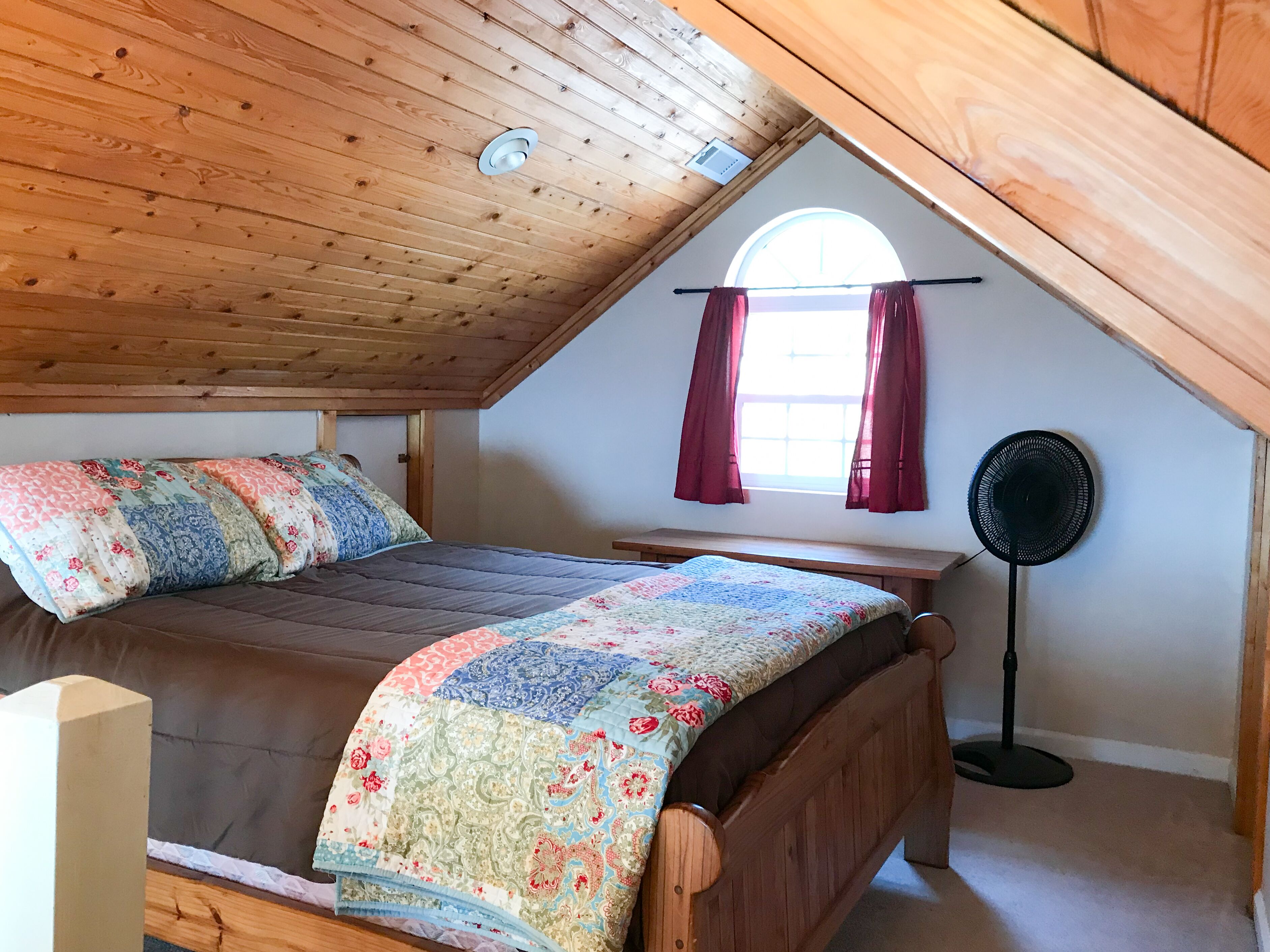 Rue with a View – Picturesque Mountain Views