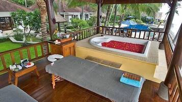 Hot tub, Swedish massages, massages
