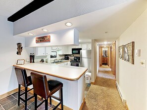 Fridge, microwave, oven, stovetop - Mtn view! Newly Updated Condo-Walk to Gondola, Free WiFi, W&D, Seasonal Shuttle! (Steamboat Springs)