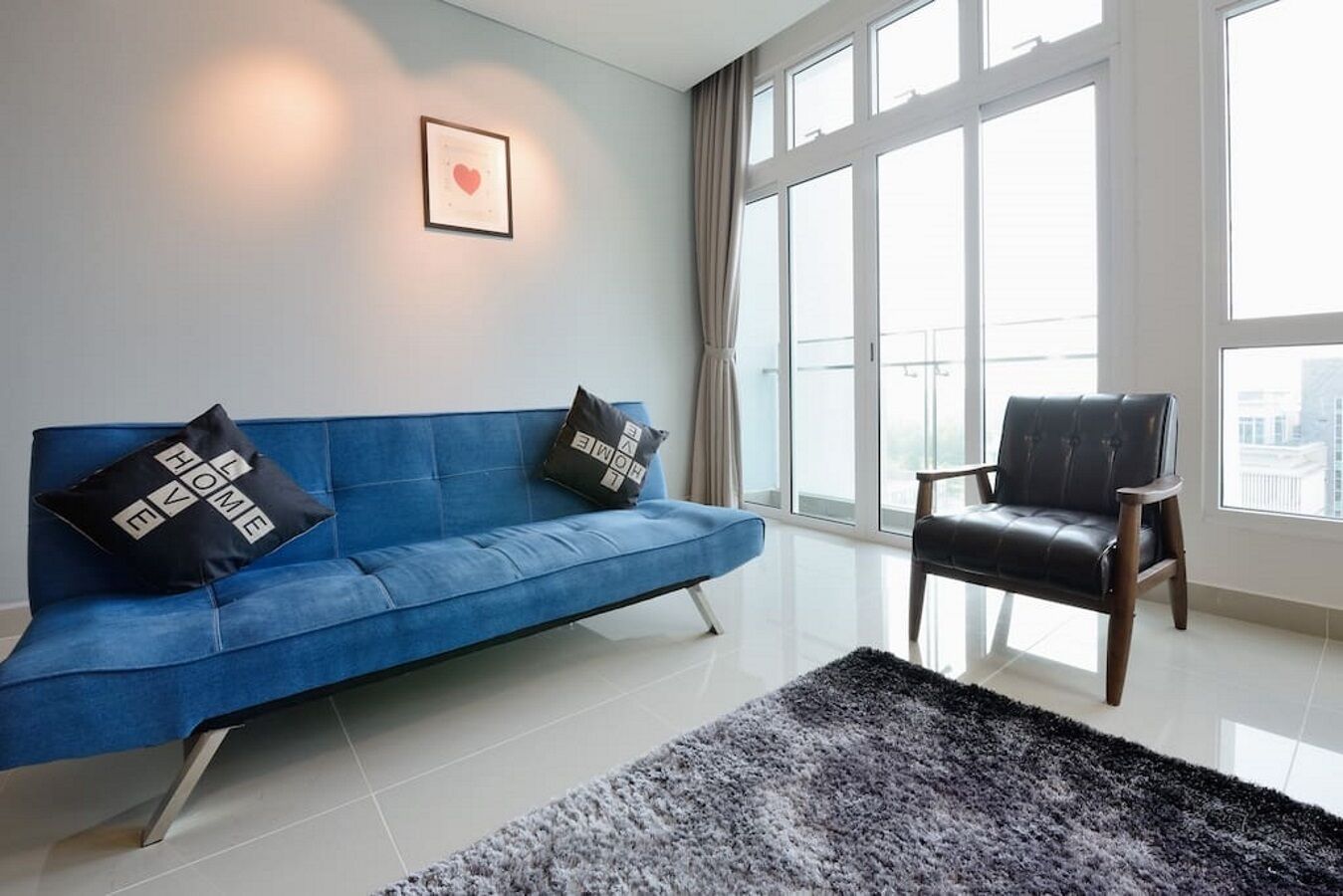 ♛Urban Retreat w Yoga Waterfall - walk to Legoland