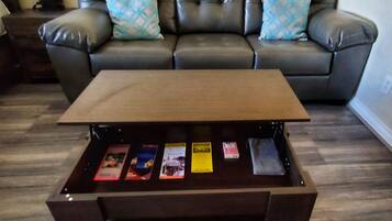 Smart TV, fireplace, table tennis, printers