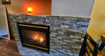 Clean Get-A-Way Condo w/ Pool, Jacuzzi and Gym