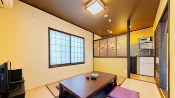 ํ์ฐ์ค (Private Vacation Home) | 2 ๊ฐ์ ์นจ์ค, ๋ฌด๋ฃ WiFi, ์นจ๋ ์ํธ