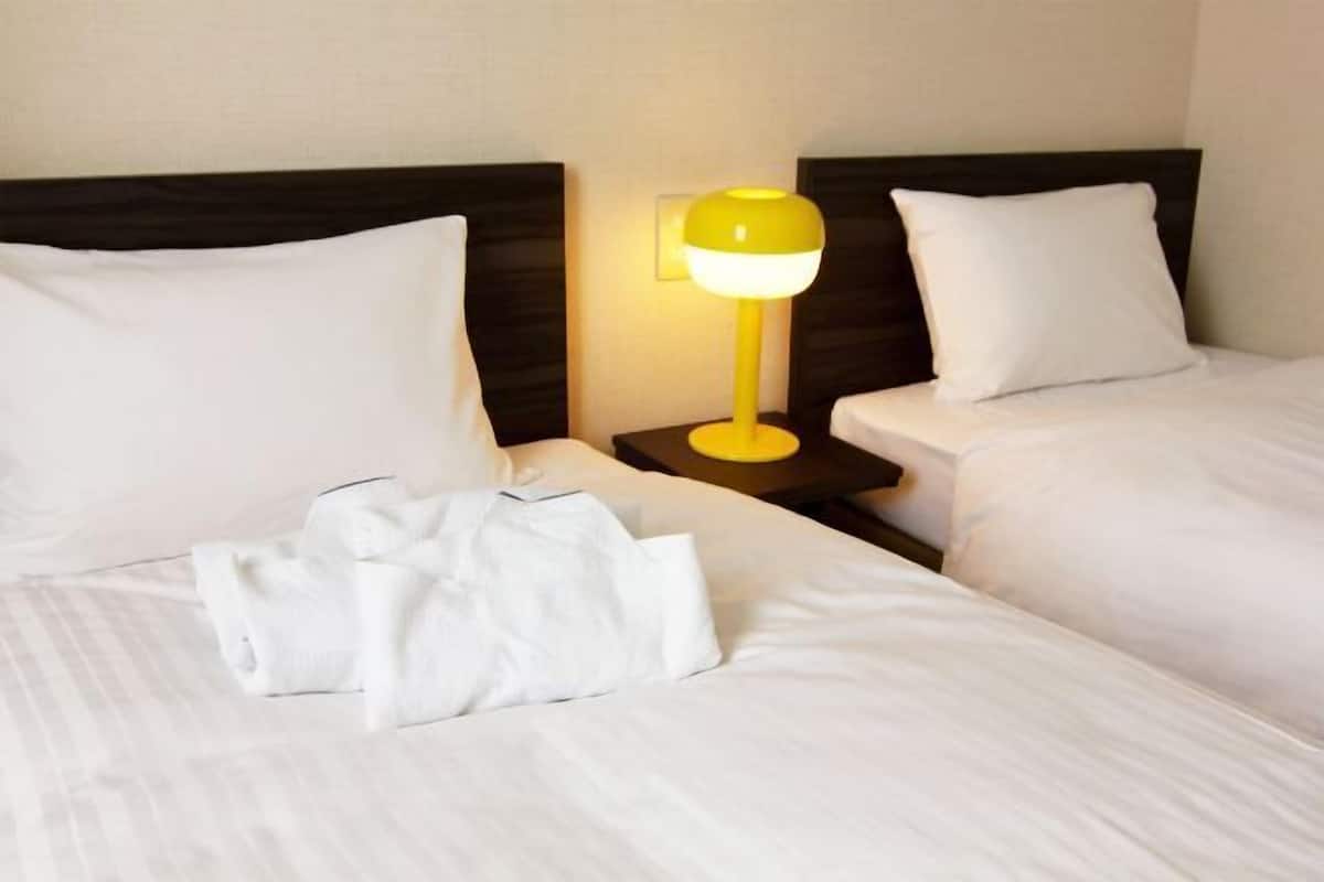 Escrivaninha, Wi-Fi de cortesia, roupa de cama