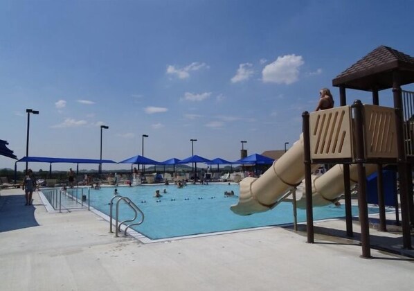 Piscina coperta, piscina all'aperto