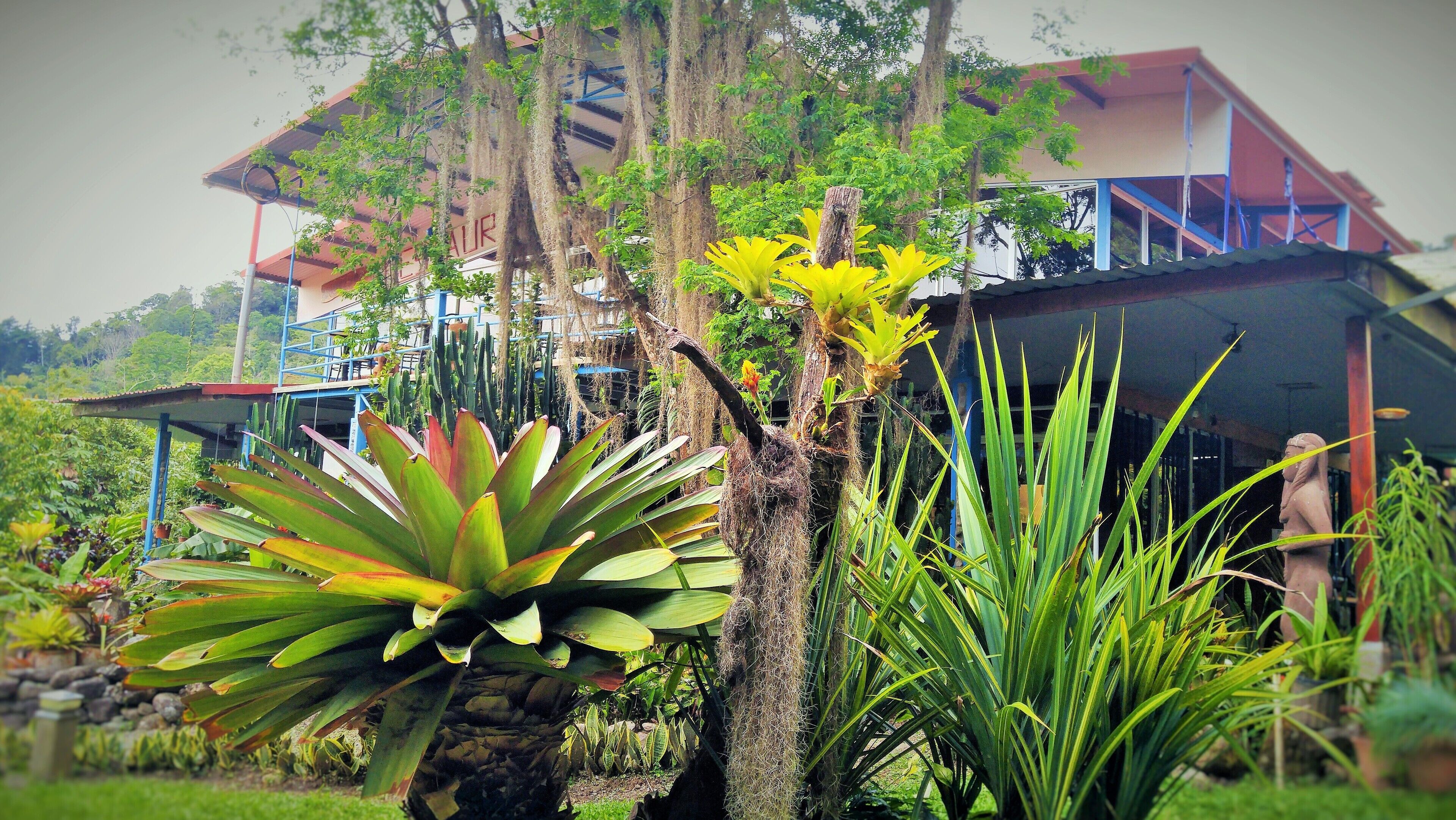 ด้านหน้าที่พัก