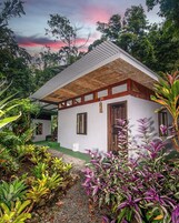 Comfort Room, Garden View | Desk, free WiFi, bed sheets, wheelchair access