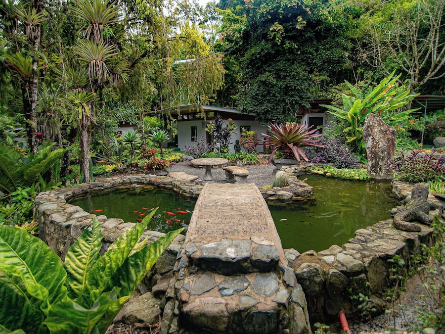 Comfort Room, Garden View | Desk, free WiFi, bed sheets, wheelchair access