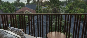 Ocean View Suite 2 minutes walk to Kuta Beach