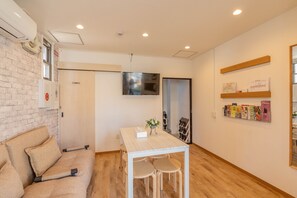 Apartment | Living area - umeda DIJIA (Osaka)
