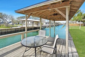 Outdoor dining - On the Canal, by Beach, Kayaks, Dock, Fishing (St. Augustine)