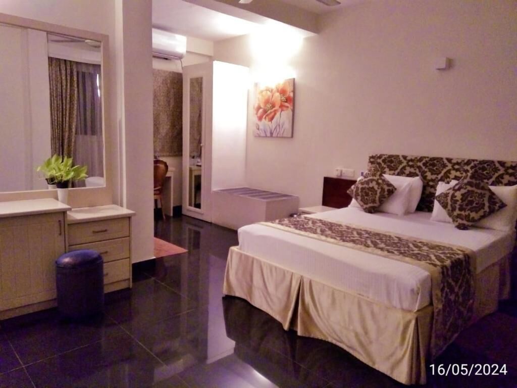 Deluxe Double Room | In-room safe, individually decorated, individually furnished