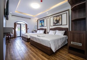 Minibar, escritorio, insonorización y wifi gratis 