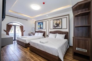 Minibar, escritorio, insonorización y wifi gratis 