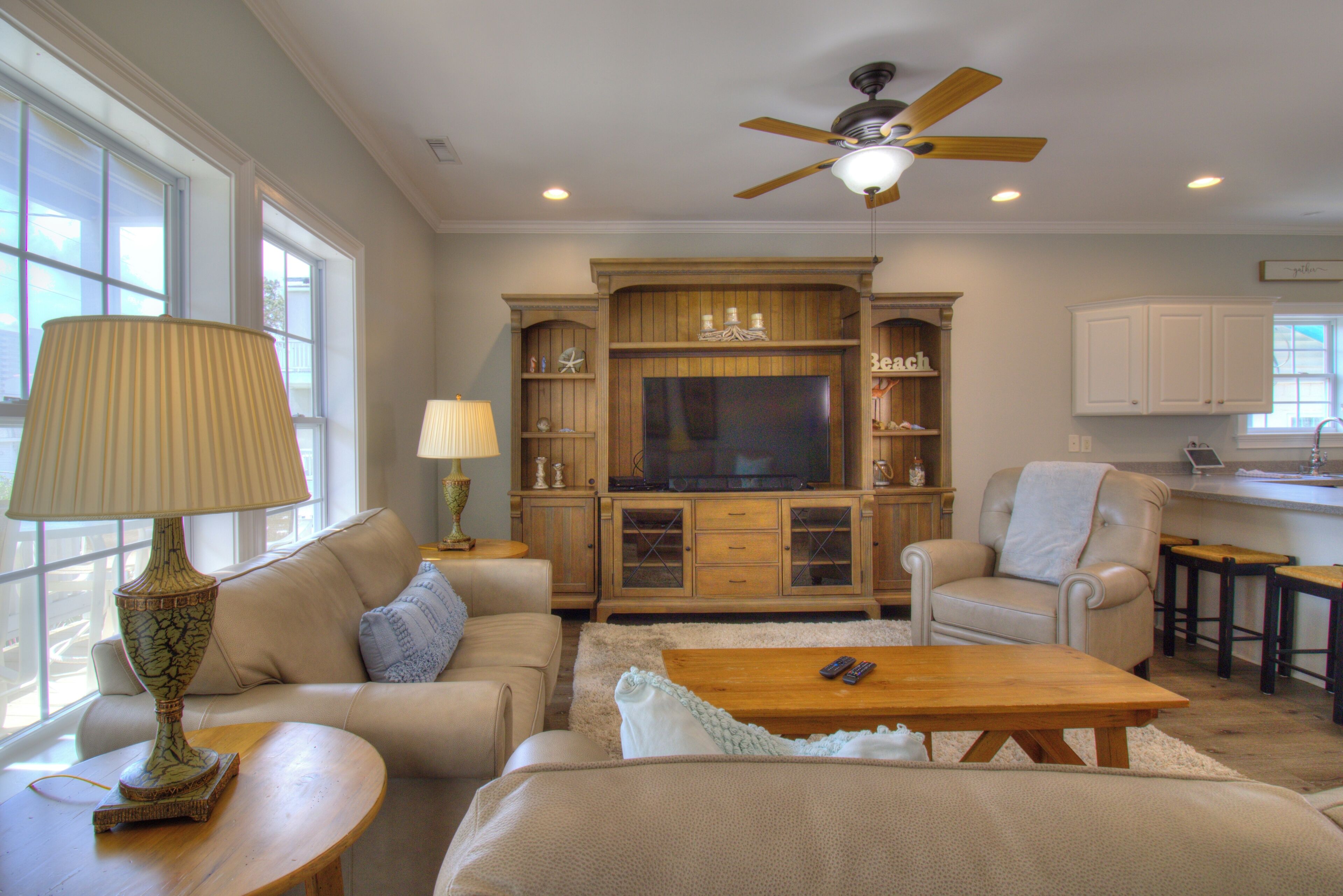 Stairway to Havens South - Gorgeous Home - Quick Golf Cart Ride to Beach!