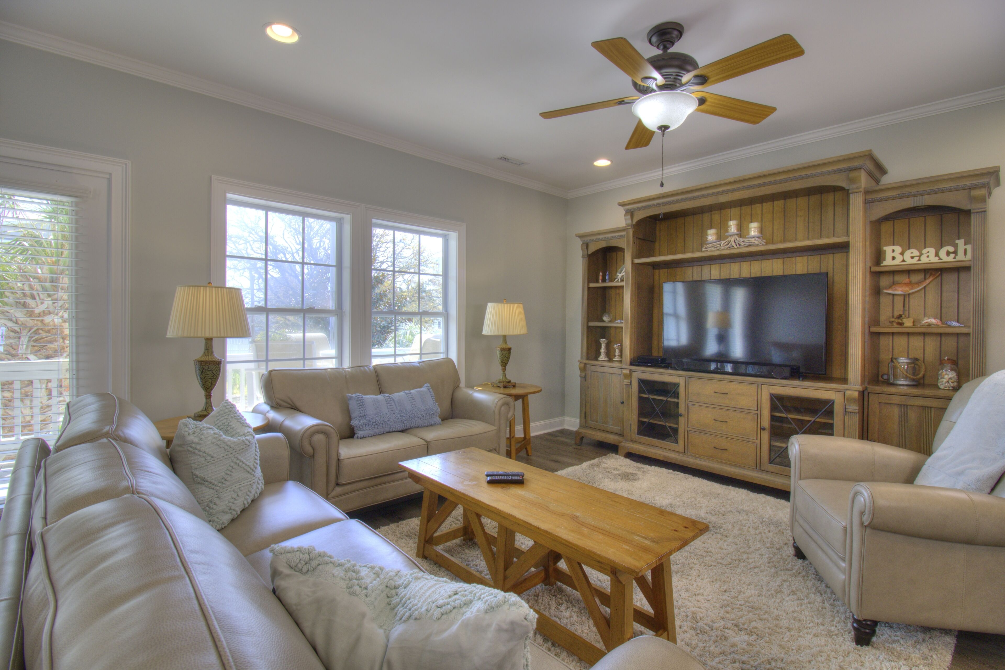 Stairway to Havens South - Gorgeous Home - Quick Golf Cart Ride to Beach!