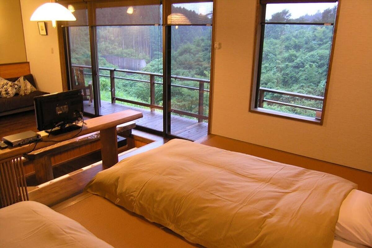Annex Building, TSUKINONE | Free WiFi