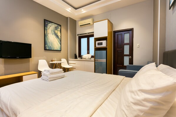 1 bedroom, desk, free WiFi