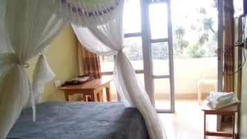 Double Room | Desk, blackout drapes, free WiFi, bed sheets
