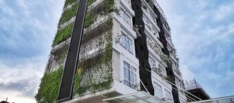 Green World Hotel
