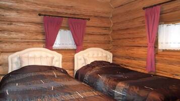 3 bedrooms, bed sheets