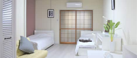 1 bedroom, desk, iron/ironing board, Internet