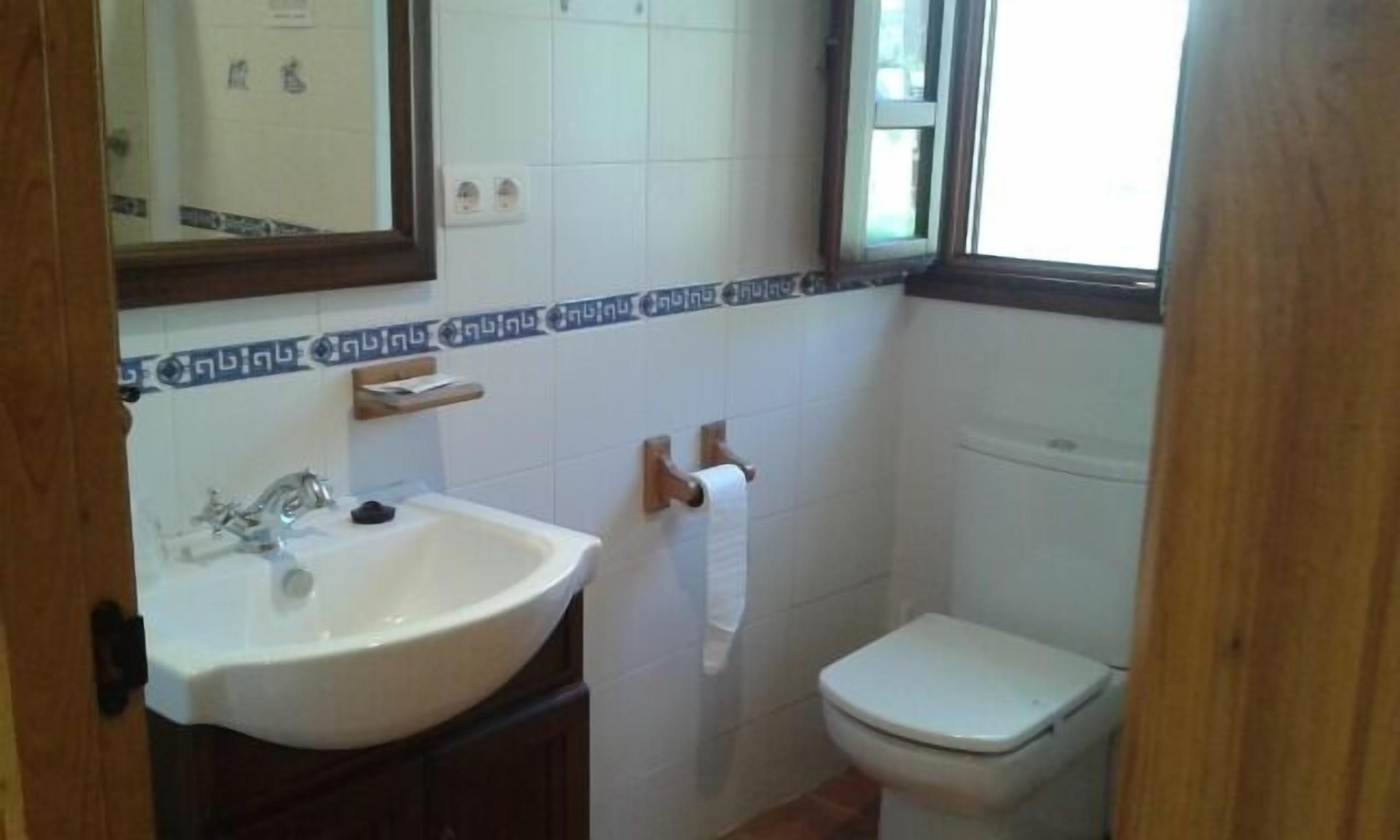 SARA rural apartment (full rental) Pumarega for 6 people