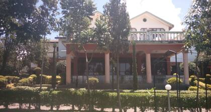 Naivasha Lakeview Resort